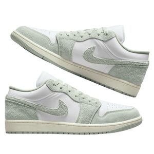 🆕 Air Jordan 1 Low SE